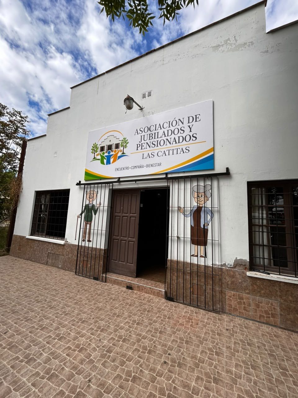 Jubilados Las Catitas, carteles