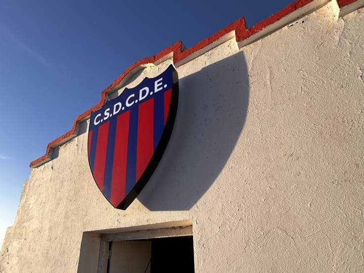 Club C.S.D.C.D.E., letras corpóreas